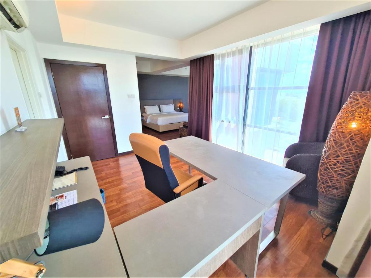 Nexus Business Suite Hotel Shah Alam Esterno foto