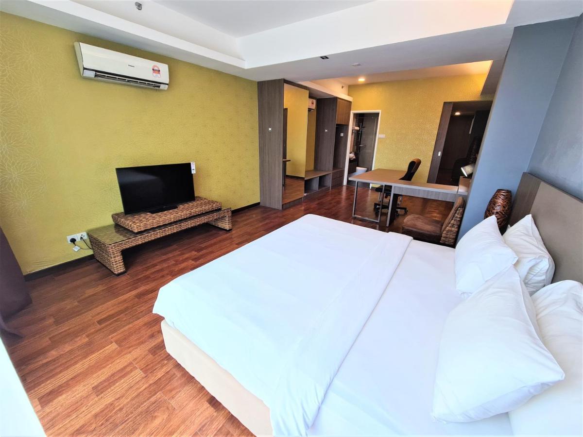 Nexus Business Suite Hotel Shah Alam Esterno foto