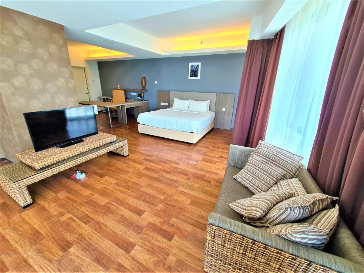 Nexus Business Suite Hotel Shah Alam Esterno foto