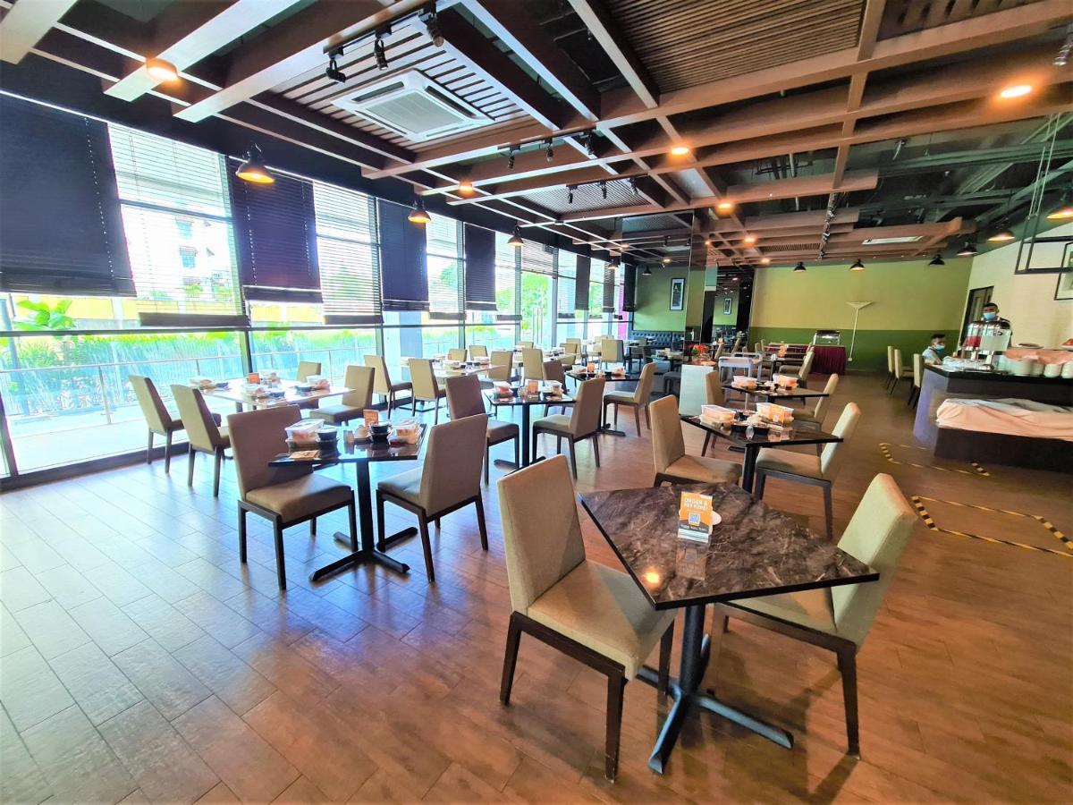 Nexus Business Suite Hotel Shah Alam Esterno foto