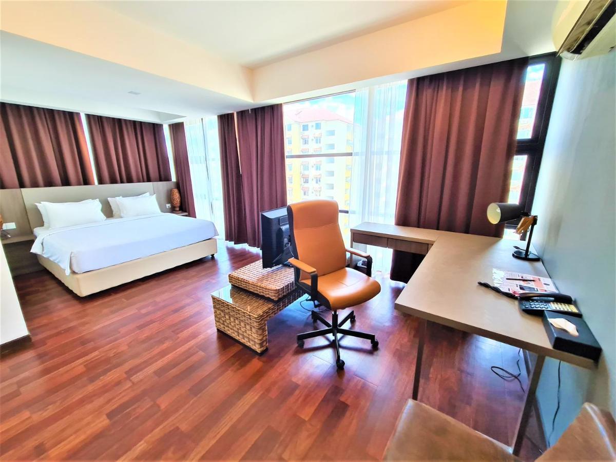 Nexus Business Suite Hotel Shah Alam Esterno foto