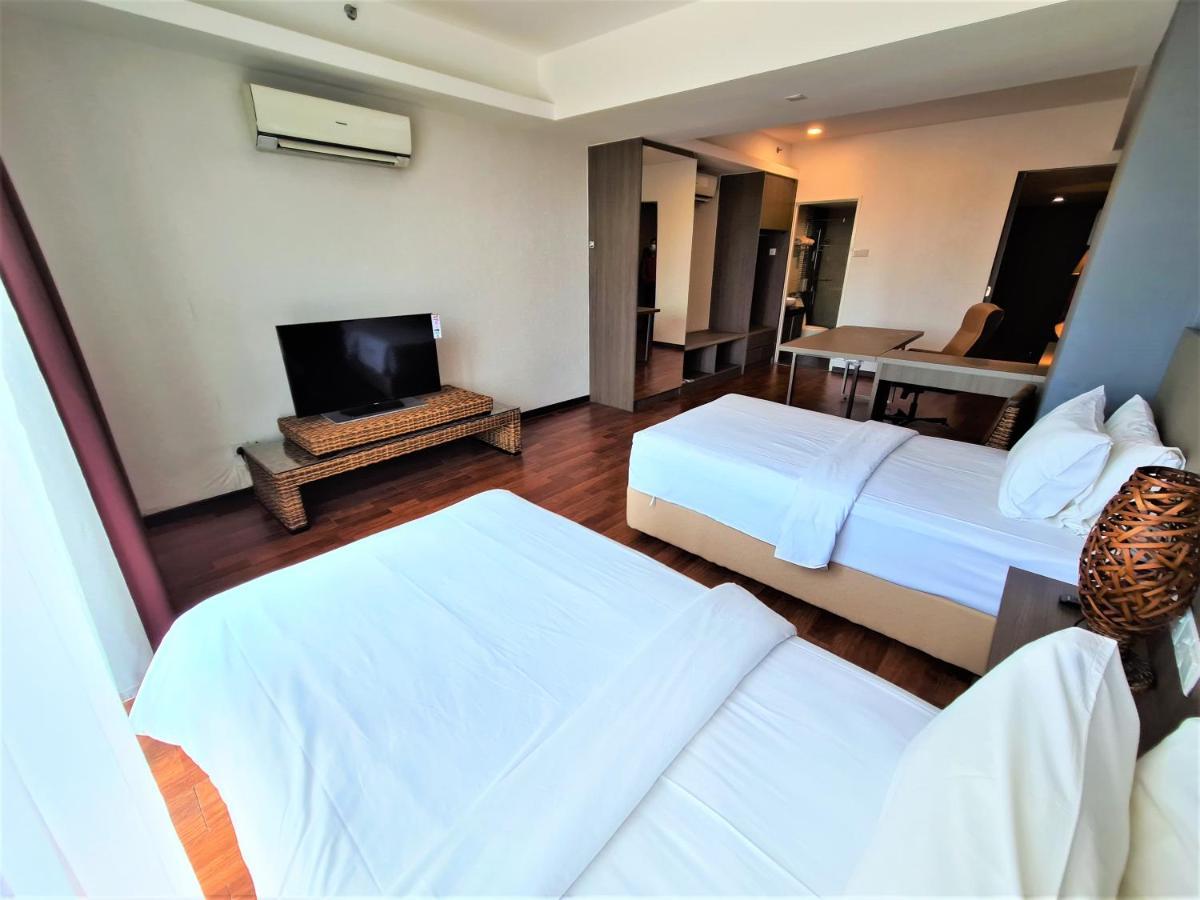 Nexus Business Suite Hotel Shah Alam Esterno foto