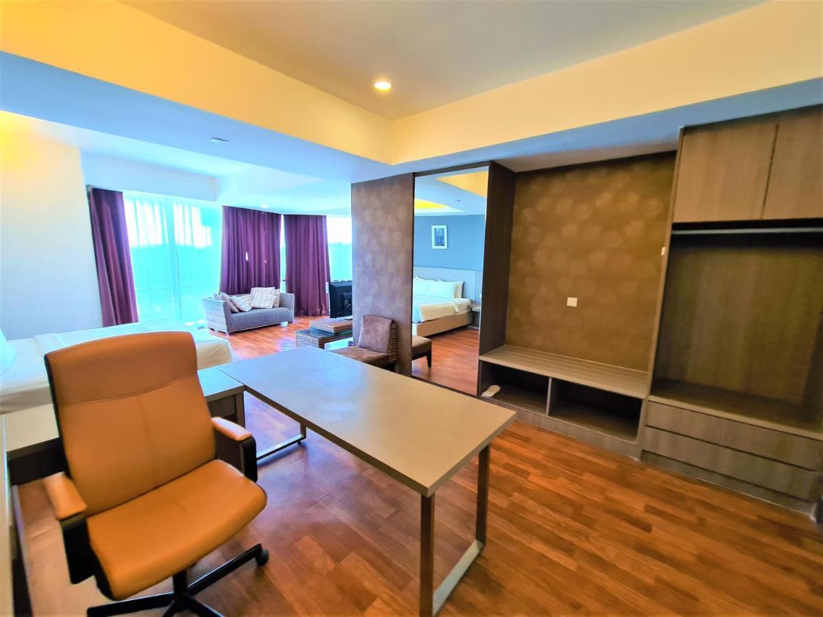 Nexus Business Suite Hotel Shah Alam Esterno foto
