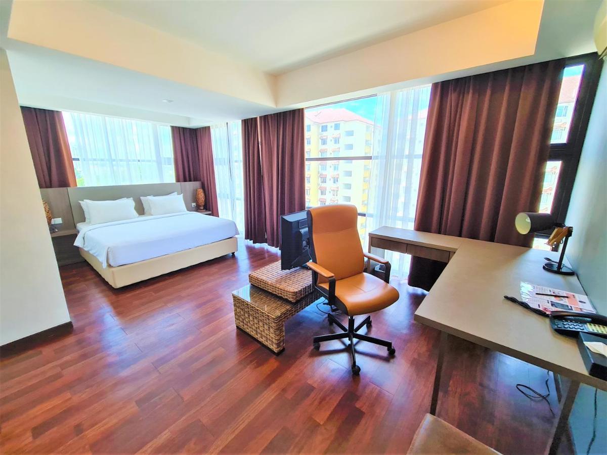Nexus Business Suite Hotel Shah Alam Esterno foto